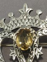 Scottish Silver Luckenbooth Brooch Set with a Citrine. Hallmark Edinburgh 1973 / 1974 (3 of 8) Scottish Silver Luckenbooth Brooch Set with a Citrine. Hallmark Edinburgh 1973 / 1974 (3 of 8)