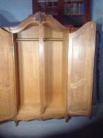 French Oak Carved Armoire (13 of 14) French Oak Carved Armoire (13 of 14)