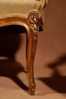 Louis XV Style Finely Carved Gildwood & Original Aubusson Tapestry Cabriolet Pair of Armchairs, 19th Century (6 of 18) Louis XV Style Finely Carved Gildwood & Original Aubusson Tapestry Cabriolet Pair of Armchairs, 19th Century (6 of 18)