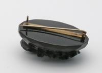 images/d001896/items/214077/143044VictoriancarvedWhitbyjetbrooch2.JPG