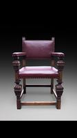 Elizabethan Style Dining Suite by Maples (7 of 9) Elizabethan Style Dining Suite by Maples (7 of 9)