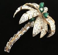 Christian Dior Costume Brooch (2 of 5) Christian Dior Costume Brooch (2 of 5)