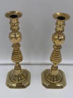 Pair of Victorian Brass Candlesticks (5 of 5) Pair of Victorian Brass Candlesticks (5 of 5)