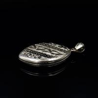 Antique Victorian Gold Cased Navette Engraved Ivy Leaves Photo Locket Pendant (5 of 7) Antique Victorian Gold Cased Navette Engraved Ivy Leaves Photo Locket Pendant (5 of 7)