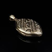 Antique Victorian Gold Cased Navette Engraved Ivy Leaves Photo Locket Pendant (4 of 7) Antique Victorian Gold Cased Navette Engraved Ivy Leaves Photo Locket Pendant (4 of 7)